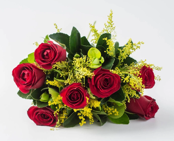 Buquê de 7 Rosas Vermelhas